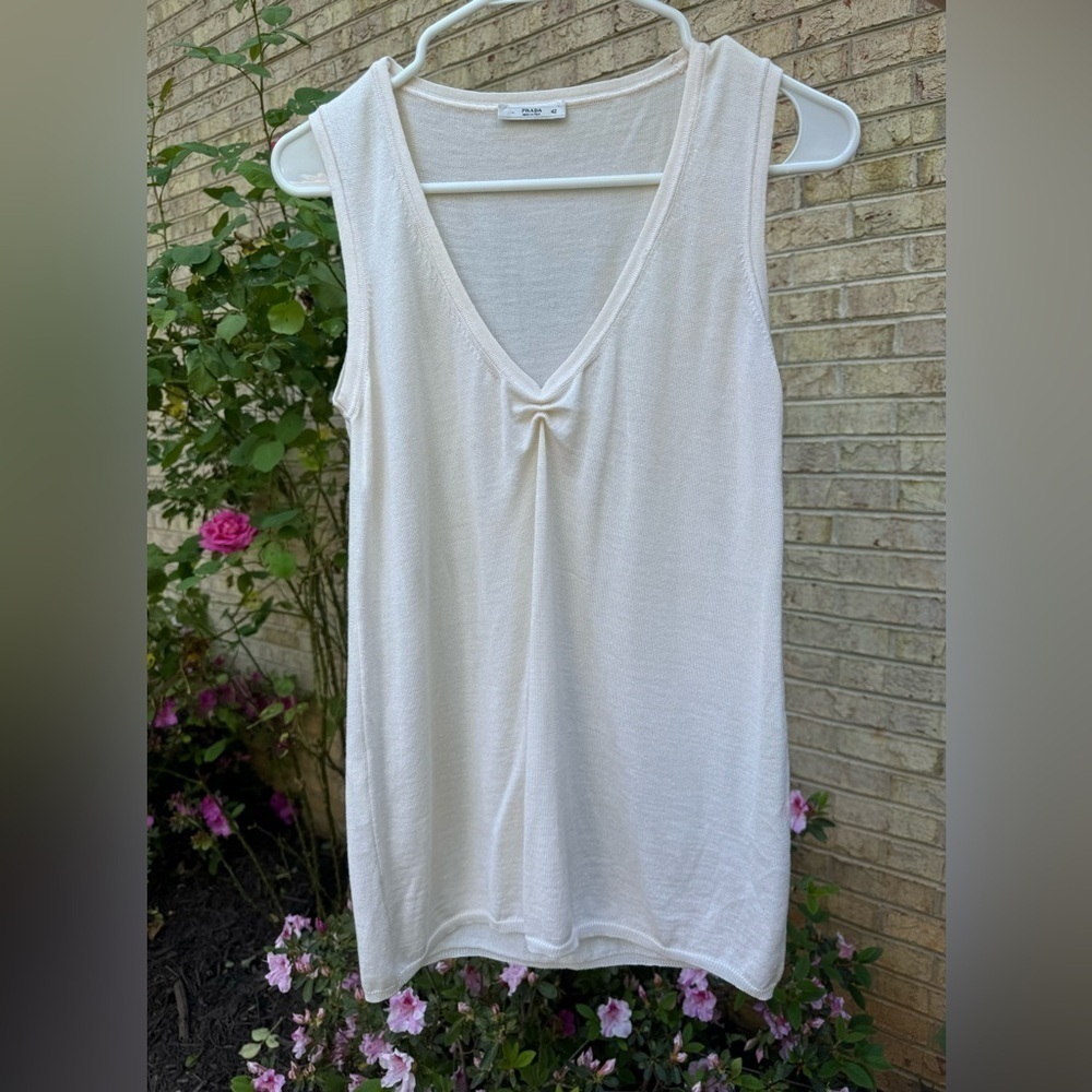 Prada Cashmere V-Neck Knit‎ Blush Pink Tank Top Size 42/12